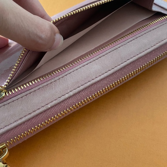 MiuMiu wallet with authentication inside - Picture 6 of 13